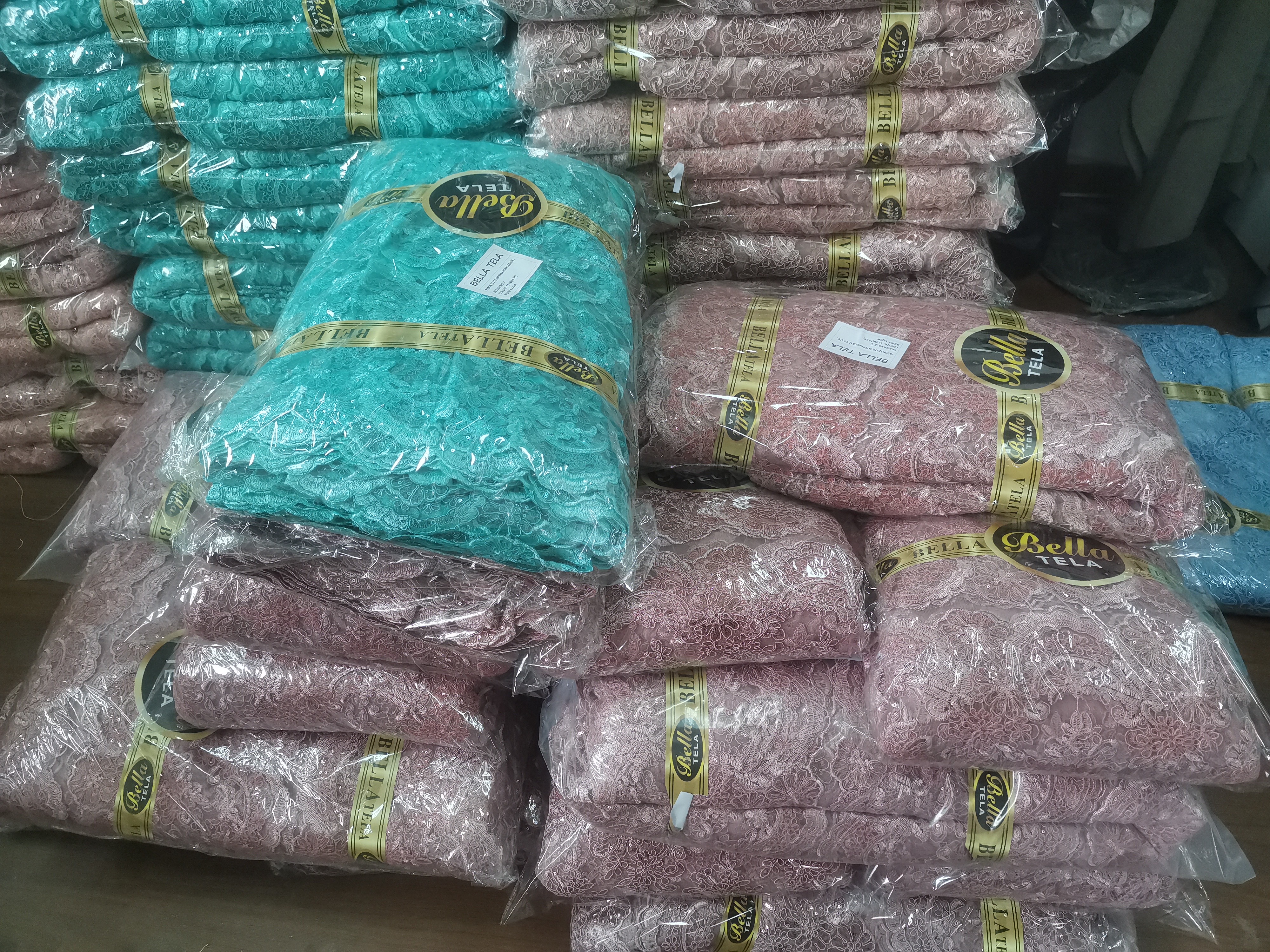 Bordado lentejuela multicolor 